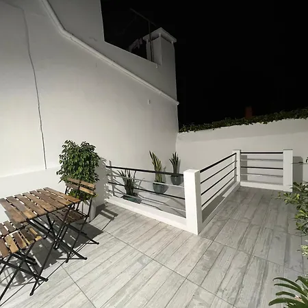 Urban 41 * Ponta Delgada